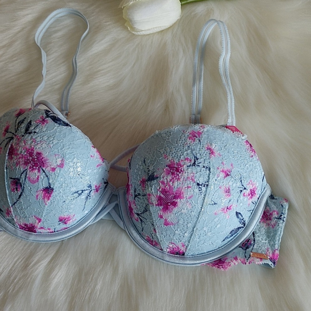 Sold Size 34C🌷 PINK VS DATE PUSH UP BRA .nwt - Picture 3 of 4